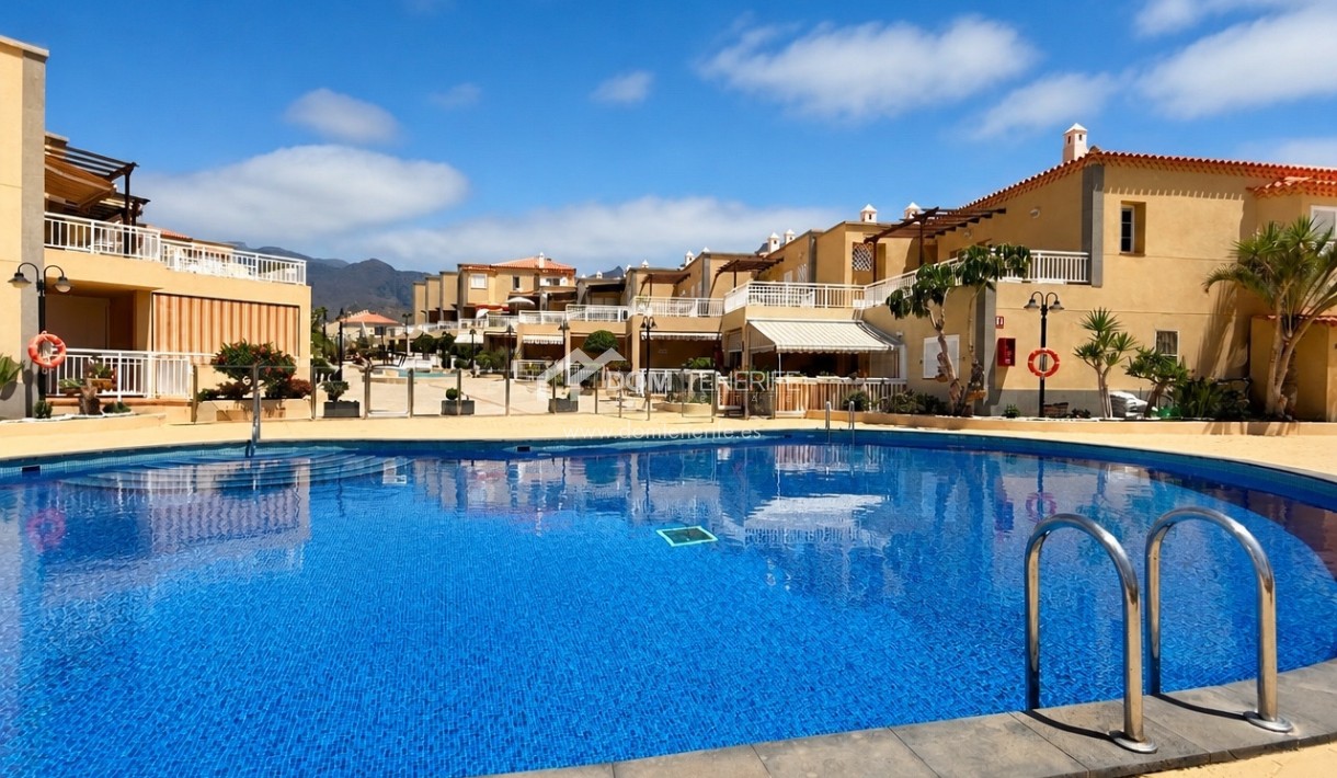 Alquiler a largo plazo - Apartamento -
Adeje - El Duque