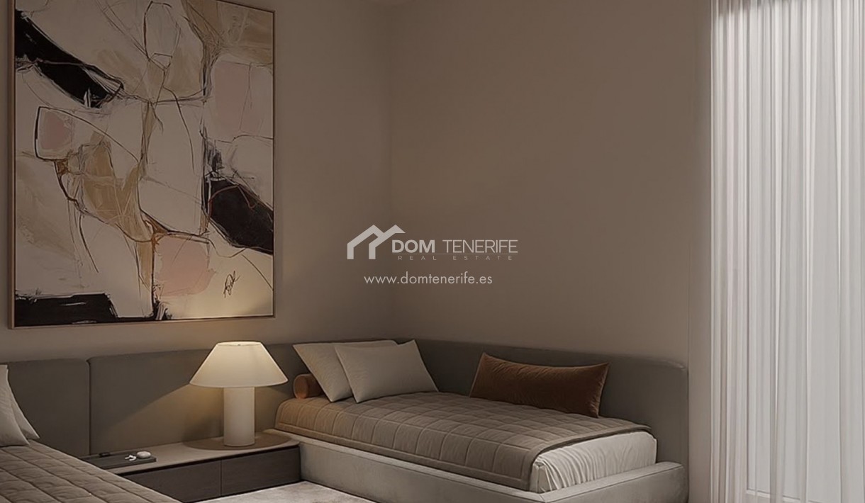 Olympic Residences 201: dormitorio con cuadro – obra nueva en Adeje, Tenerife