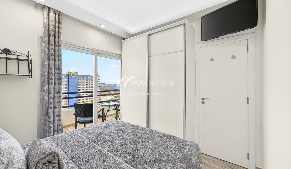 Paraíso del Sur: Hauptschlafzimmer mit Terrassenzugang – Wohnung zu verkaufen in Playa Paraíso, Teneriffa