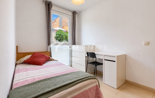 Maison de ville Roque del Conde: chambre – maison de ville à vendre à Roque del Conde, Tenerife