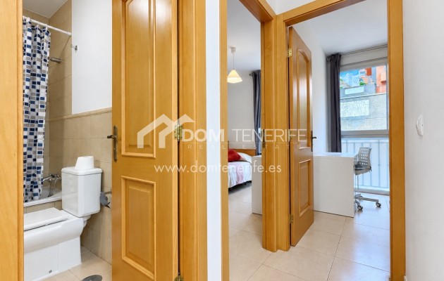 Maison de ville Roque del Conde: salle de bains – maison de ville à vendre à Roque del Conde, Tenerife