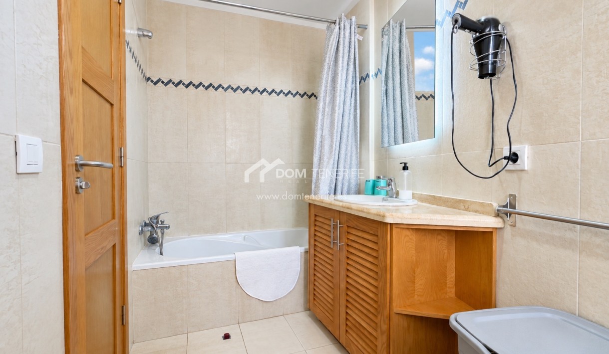 Venta - Chalet adosado -
Santiago del Teide - Puerto Santiago