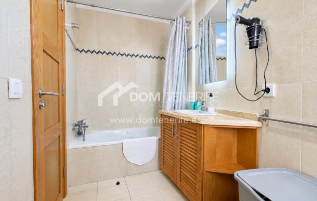 Venta - Chalet adosado -
Santiago del Teide - Puerto Santiago