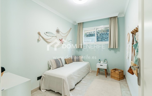 Villa Chayofa: vista de la vivienda – villa en venta en Chayofa, Tenerife