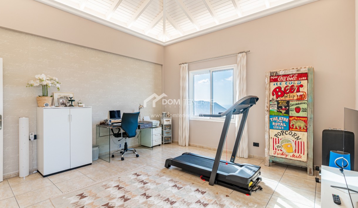 Villa Chayofa: vista de la vivienda – villa en venta en Chayofa, Tenerife