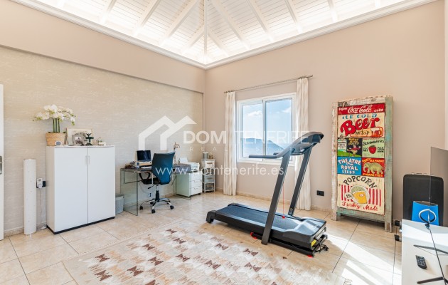 Villa Chayofa: vista de la vivienda – villa en venta en Chayofa, Tenerife