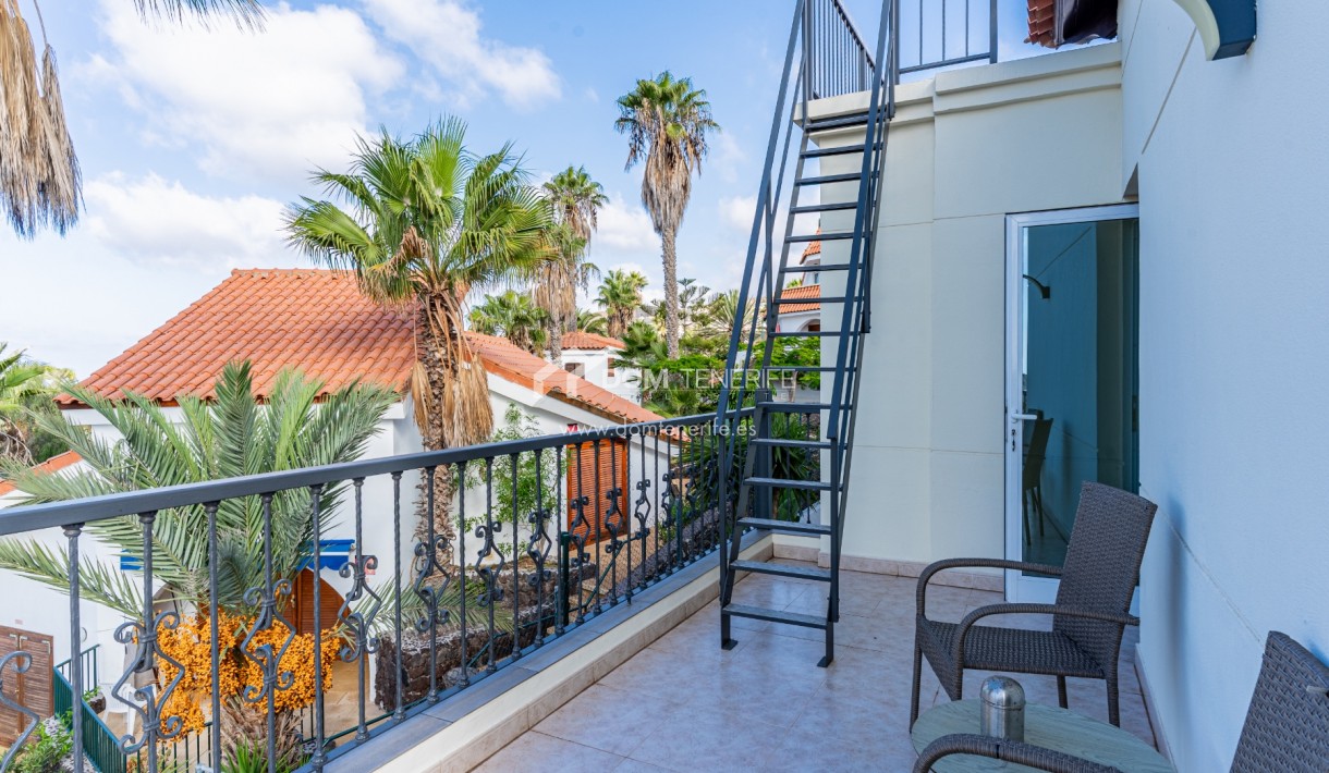 Villa Chayofa: terraza – villa en venta en Chayofa, Tenerife