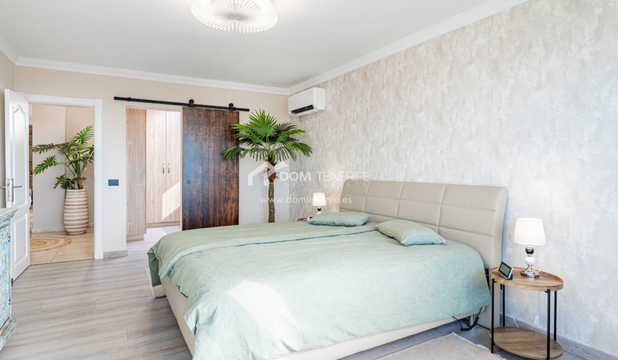 Villa Chayofa: dormitorio – villa en venta en Chayofa, Tenerife