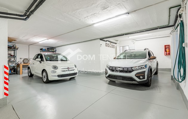 Villa Chayofa: garaje – villa en venta en Chayofa, Tenerife