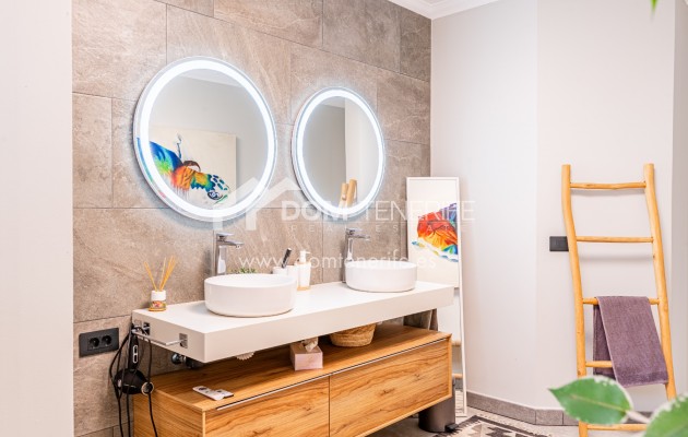 Villa Chayofa: baño – villa en venta en Chayofa, Tenerife