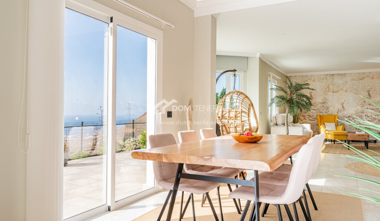 Villa Chayofa: terraza – villa en venta en Chayofa, Tenerife