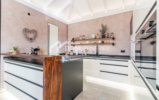 Villa Chayofa: cocina – villa en venta en Chayofa, Tenerife