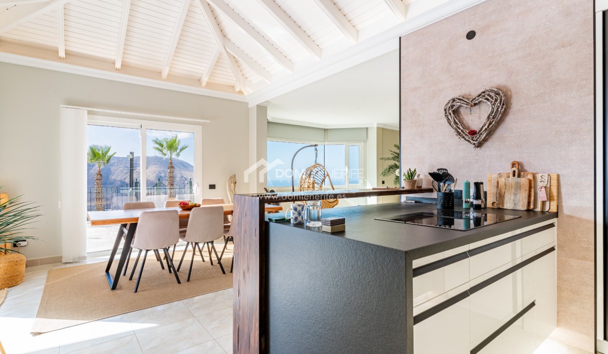 Villa Chayofa: salón – villa en venta en Chayofa, Tenerife
