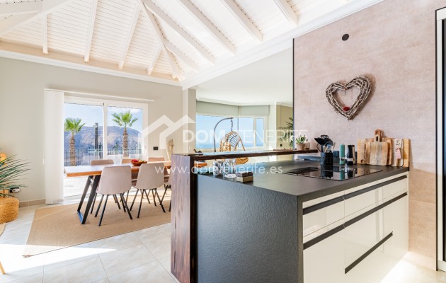 Villa Chayofa: salón – villa en venta en Chayofa, Tenerife
