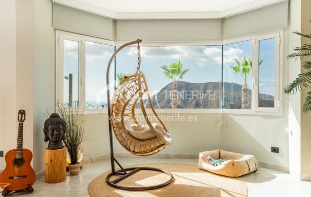Villa Chayofa: terraza – villa en venta en Chayofa, Tenerife