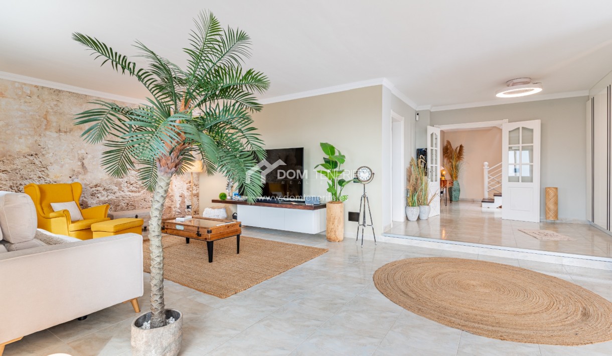 Villa Chayofa: jardín – villa en venta en Chayofa, Tenerife