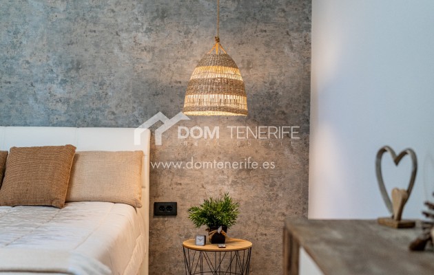 Villa Chayofa: terraza – villa en venta en Chayofa, Tenerife