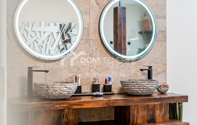 Villa Chayofa: baño – villa en venta en Chayofa, Tenerife