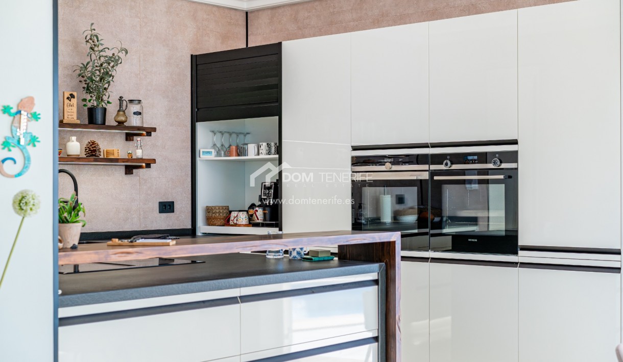 Villa Chayofa: cocina – villa en venta en Chayofa, Tenerife
