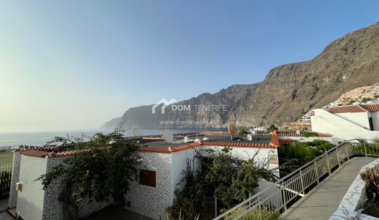 Sale - Apartment -
Santiago del Teide - Los Gigantes