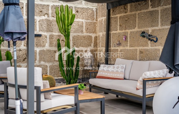 Villa Chayofa: terraza – villa en venta en Chayofa, Tenerife