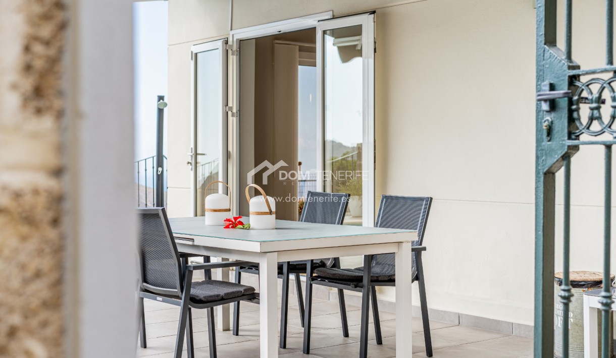 Villa Chayofa: terraza – villa en venta en Chayofa, Tenerife