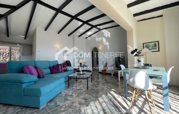 Long term rent - Villa -
Adeje - Miraverde
