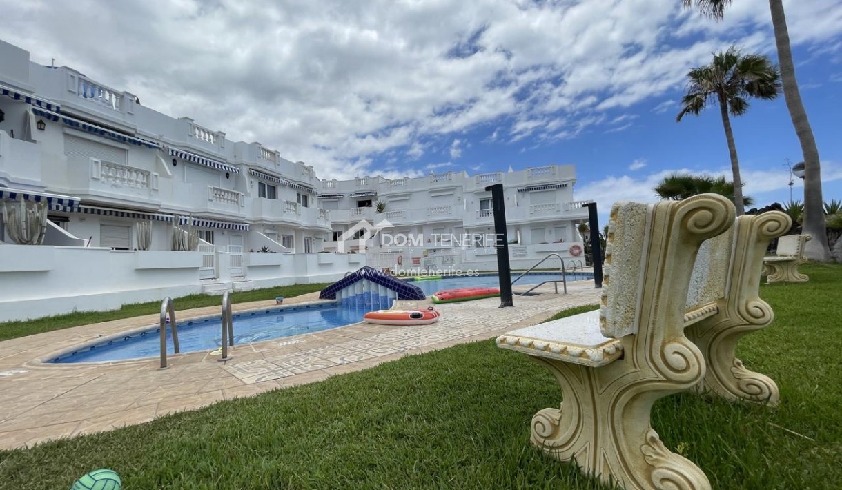 Alquiler a largo plazo - Chalet adosado -
Guía de Isora  - Playa La Arena