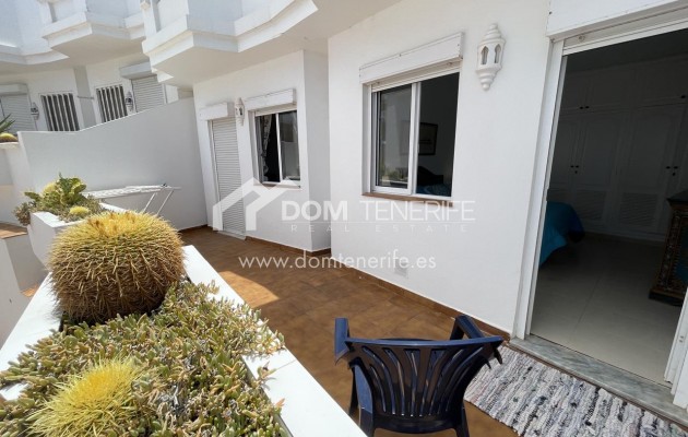 Alquiler a largo plazo - Chalet adosado -
Guía de Isora  - Playa La Arena