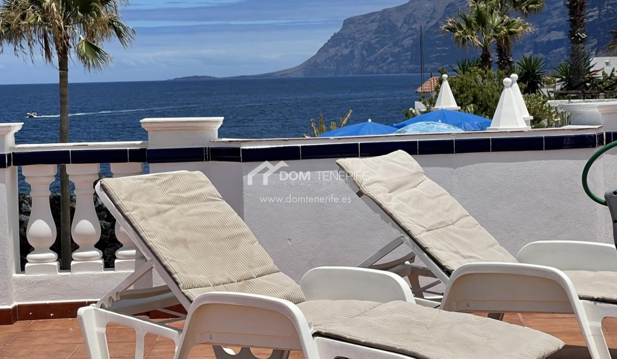 Alquiler a largo plazo - Chalet adosado -
Guía de Isora  - Playa La Arena