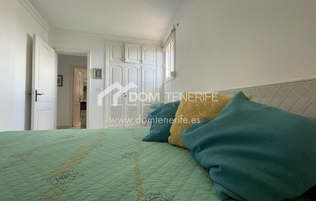 Alquiler a largo plazo - Chalet adosado -
Guía de Isora  - Playa La Arena