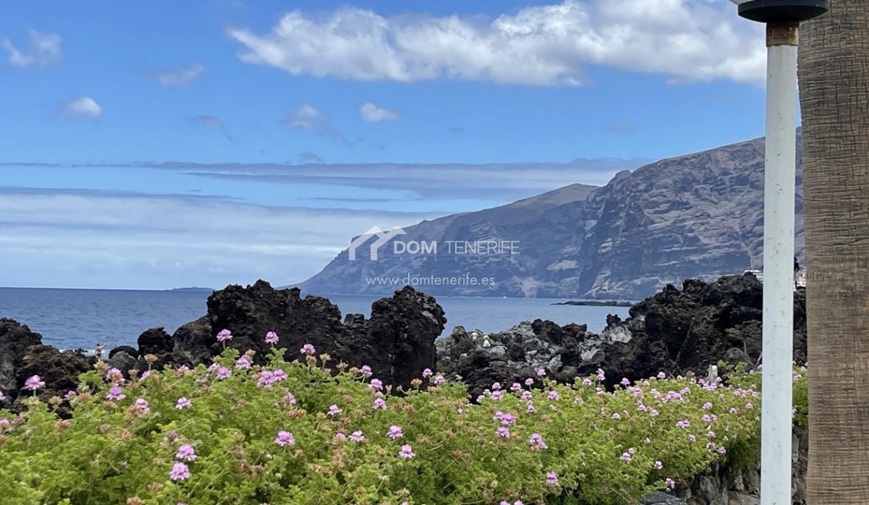 Alquiler a largo plazo - Chalet adosado -
Guía de Isora  - Playa La Arena