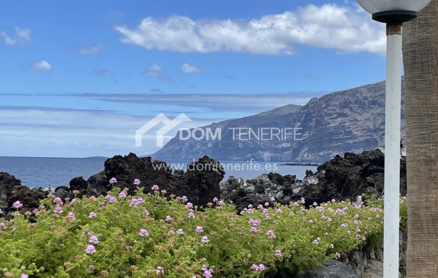 Alquiler a largo plazo - Chalet adosado -
Guía de Isora  - Playa La Arena
