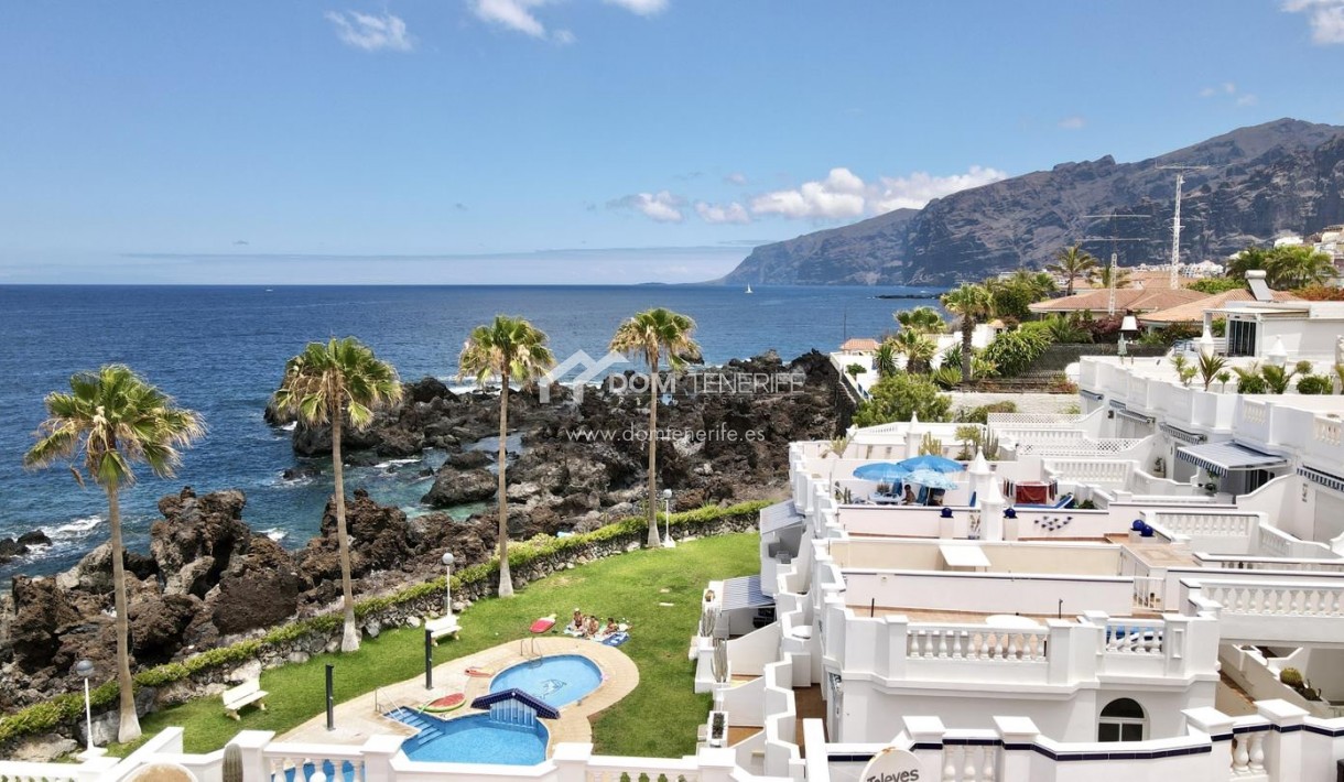 Alquiler a largo plazo - Chalet adosado -
Guía de Isora  - Playa La Arena