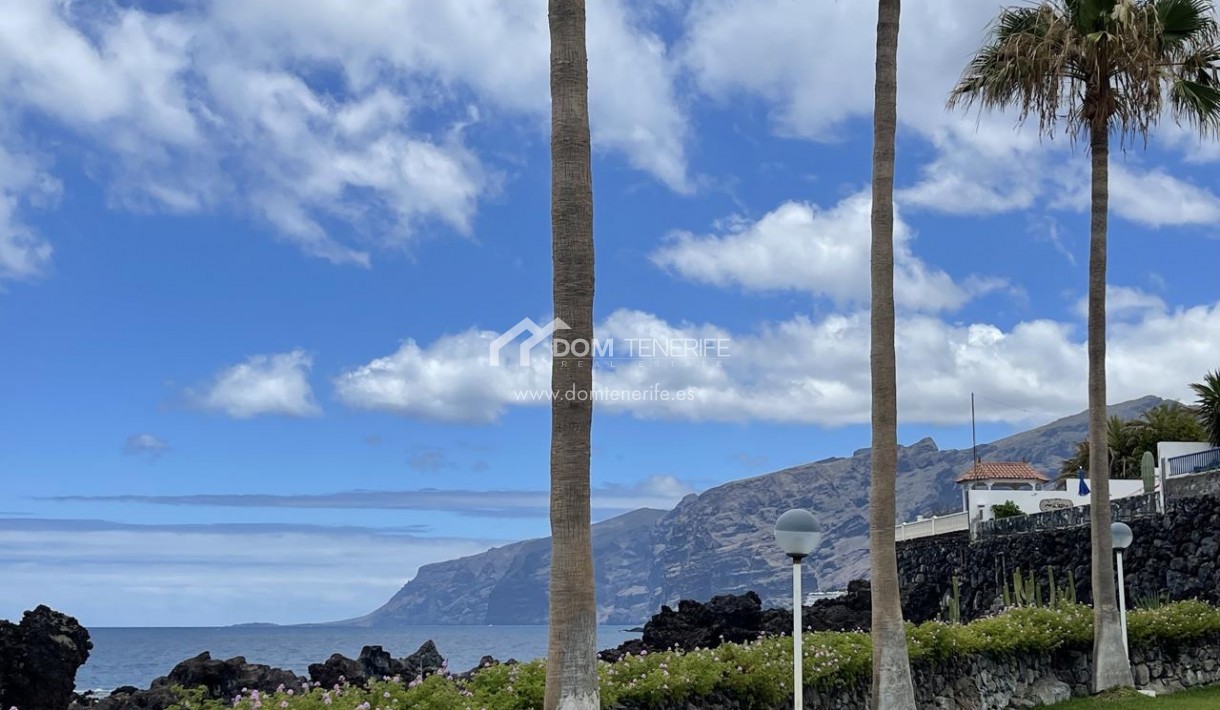 Alquiler a largo plazo - Chalet adosado -
Guía de Isora  - Playa La Arena