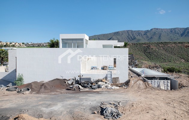 Nueva construcción  - Chalet independiente -
Adeje - La Caleta