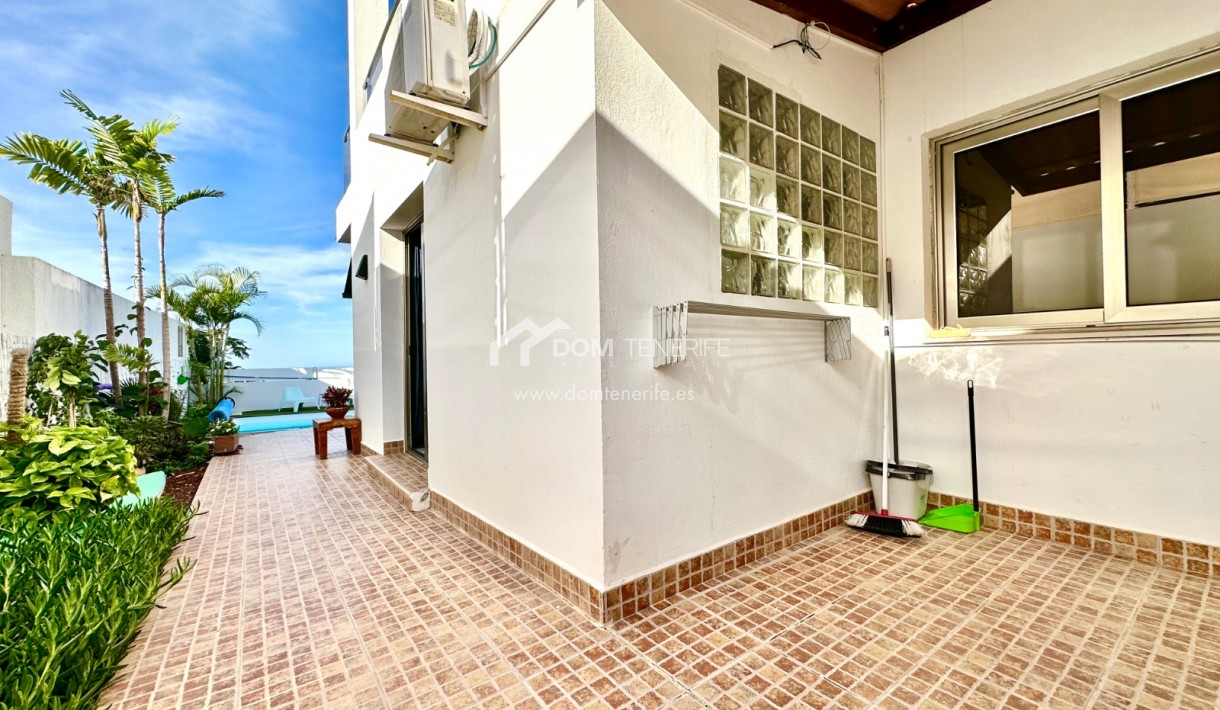 Short time rental - Flat -
Adeje - El Madroñal