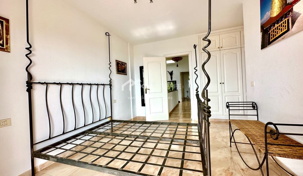 Long term rent - Townhouse -
Adeje - Roque del Conde